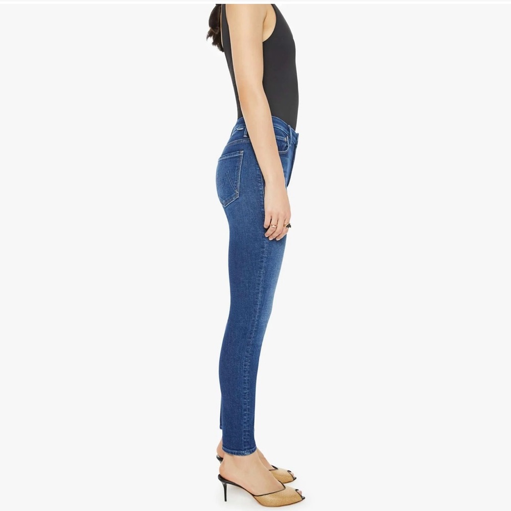 Mother High Waisted Looker Jeans - Picture 6 of 8